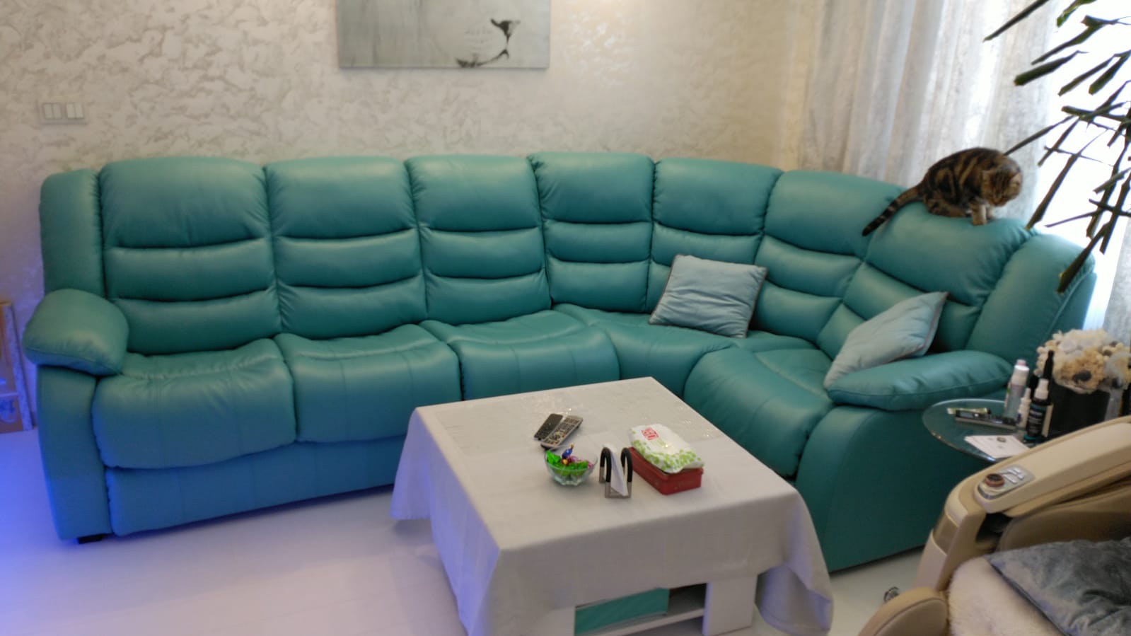 Перетяжка дивана на дому. Канск